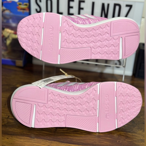 Clearout- Adidas Swift Run 22 Sneakers - Picture 6 of 11